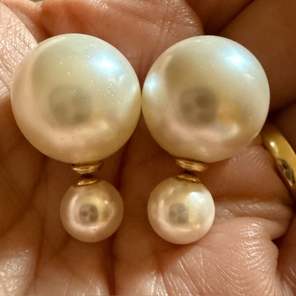 585 14K Large Double Sided Pearl Earrings